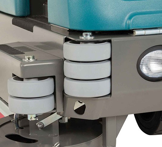 T20 Fregadora de suelo industrial de conductor sentado alt 4